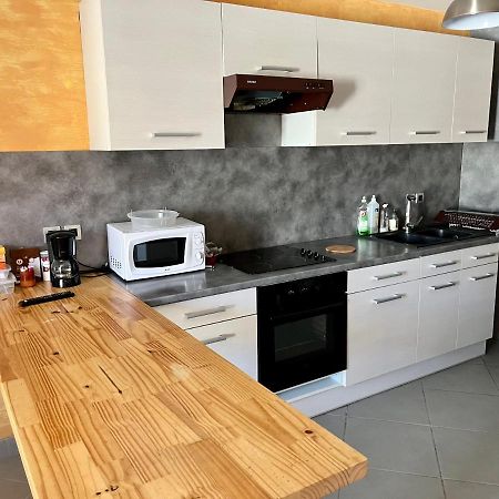 Appartement 2 Chambres - Lits King Size - Wifi - Baignoire Le Puy-en-Velay Luaran gambar
